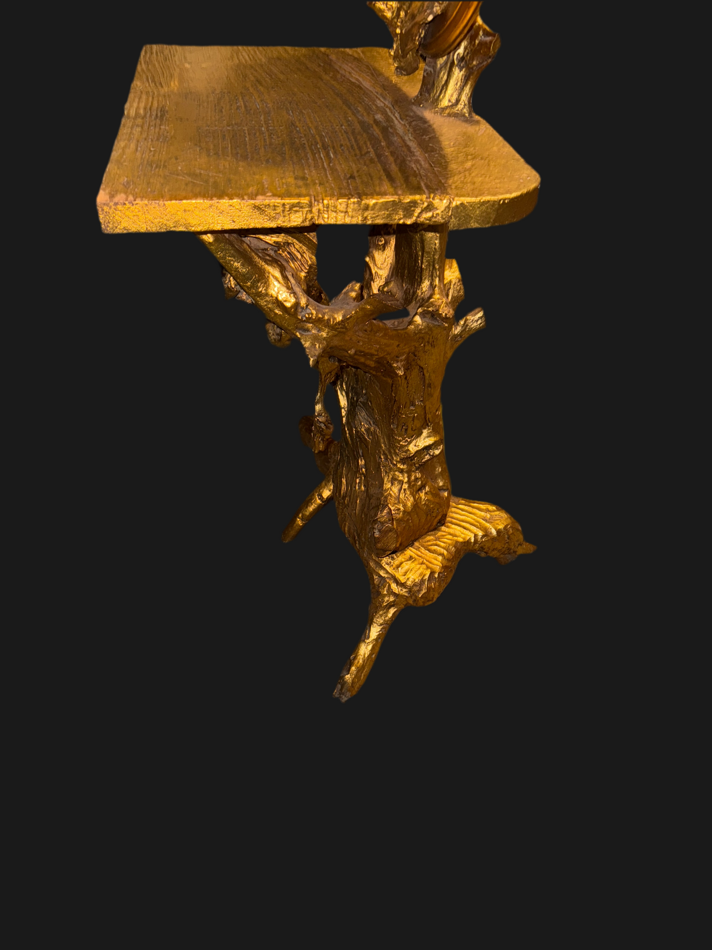 Indonesian dresser