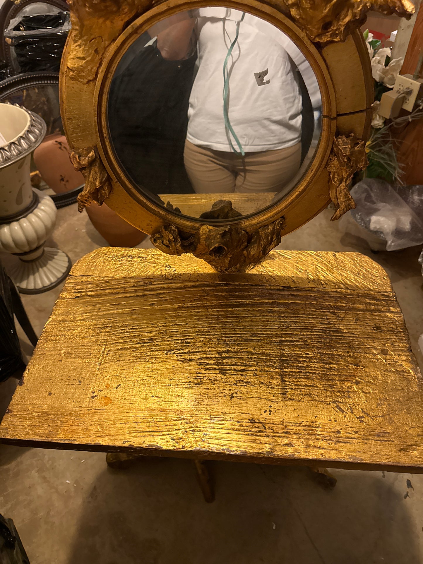 Indonesian dresser