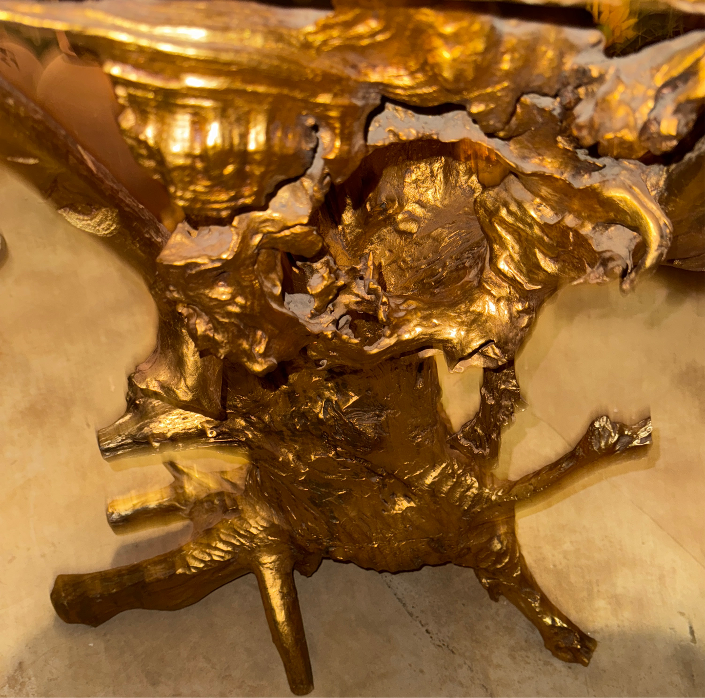 Indonesian dresser