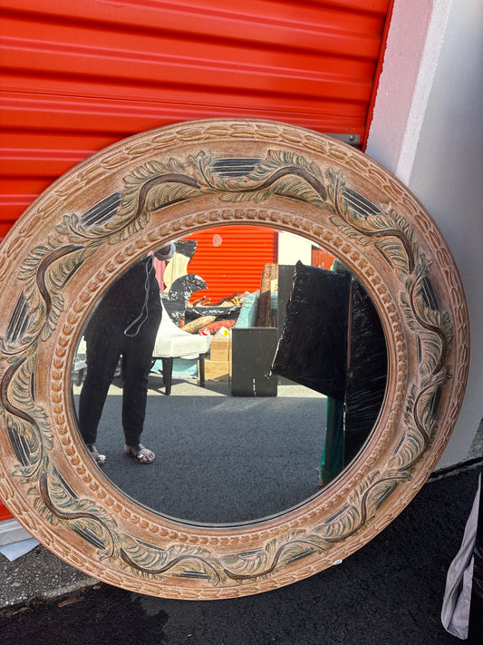 Round large mirror 48 x 48